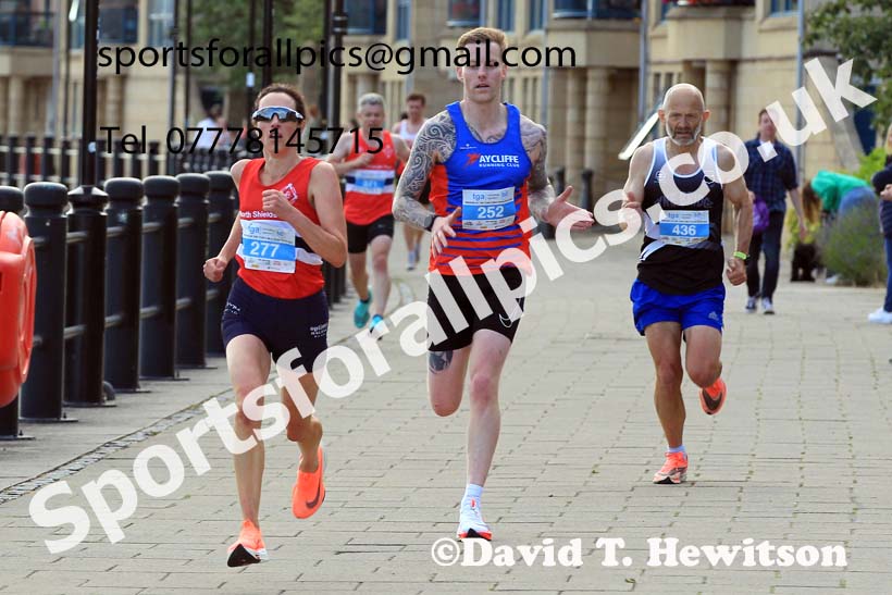 The 2022 Bridges of the Tyne 5 Mile (organised Tyne Bridge Harriers), Quayside, Newcastle, Tuesday, July 5th. Photo: David T. Hewitson/Sports for All Pics